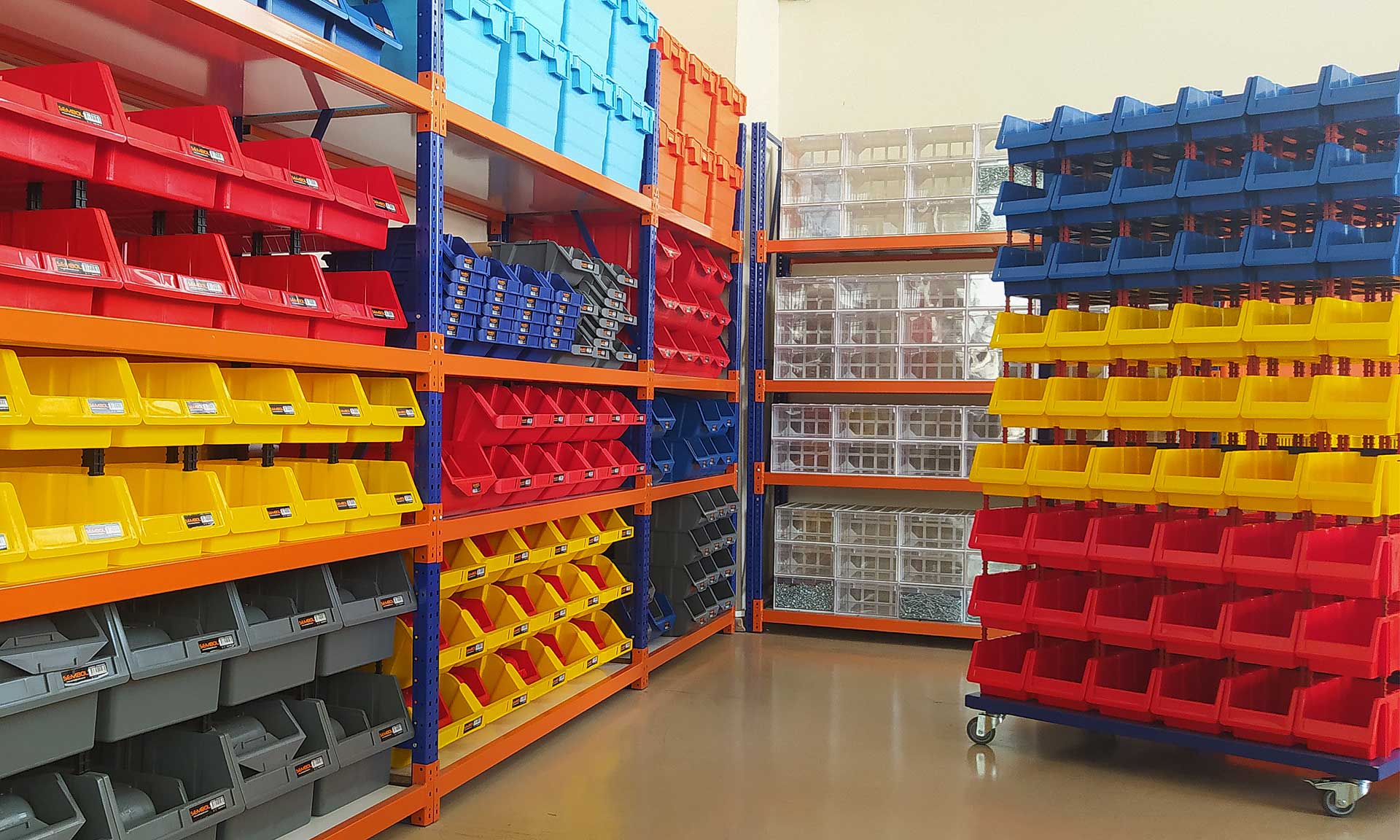Plastik Raf Sistemleri